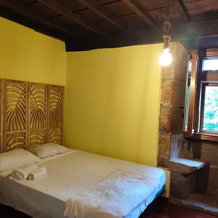 Dos Lameiros Homestay